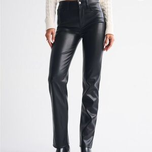 Abercrombie & Fitch High Rise 90s Straight Vegan Leather Pant